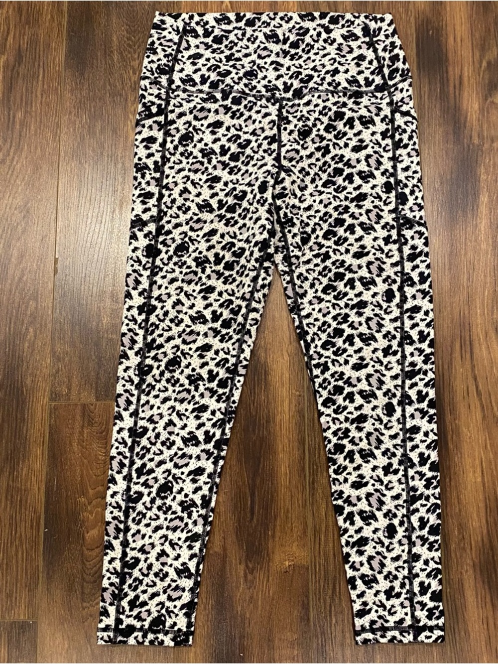 Zyia Leopard print high rise cropped legging